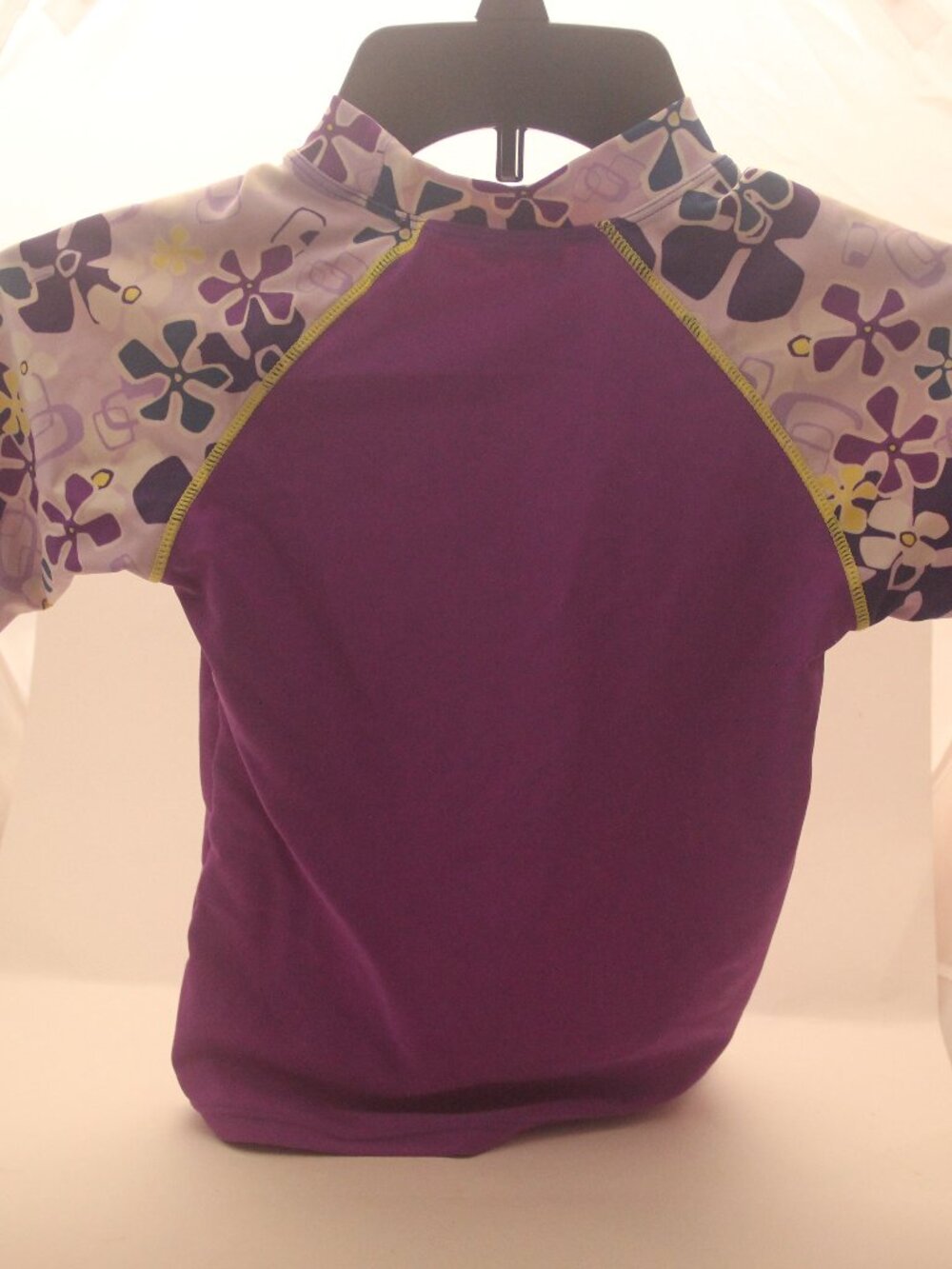 Tuga Girls Short Sleeve Rash Guard